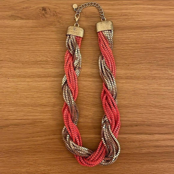 Jewelry - Twist Necklace
